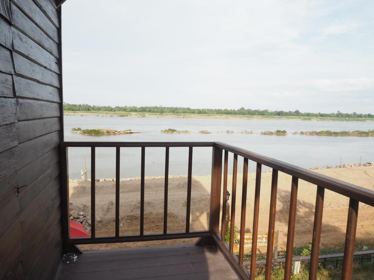 NawiengkaeRiverview Resort Mukdahan Exterior foto